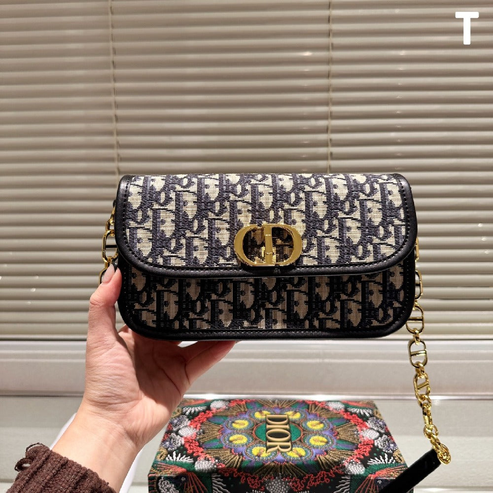 Dior Chain Montaigne Bag CD buckle