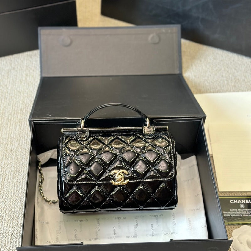 Chanel Flag Chain 23k bag