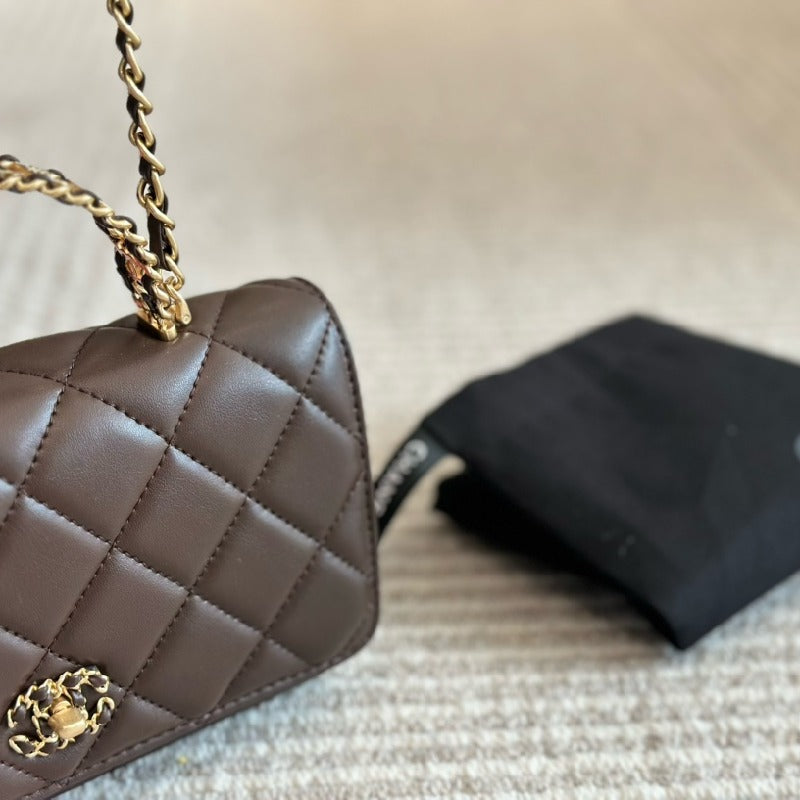 Chanel Flag Chain Woc bag