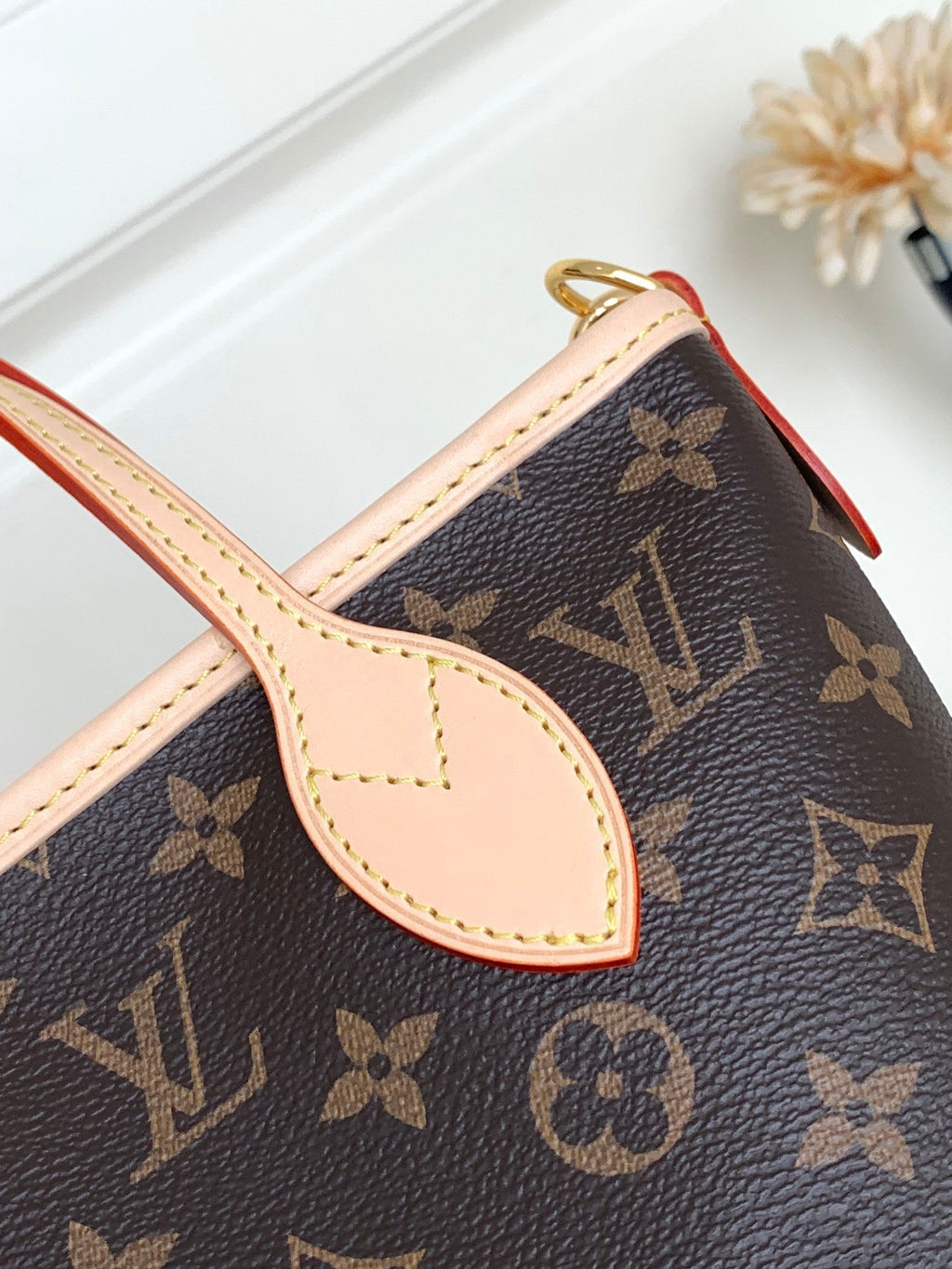Louis Vuitton Tote Bag, 24x14x9cm