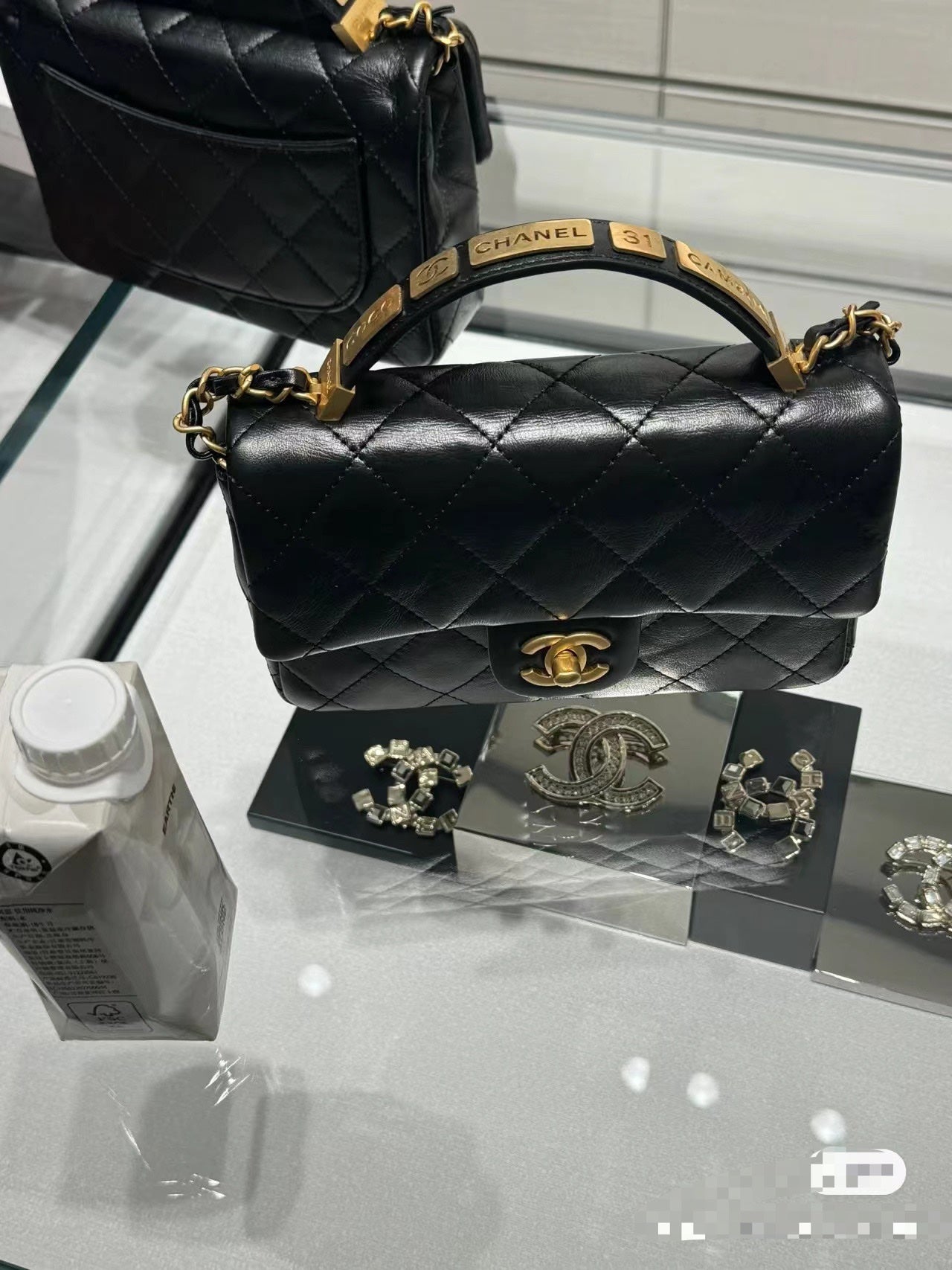 Louis Vuitton Keepall Bandoulière 25 Bag M24849 Brown