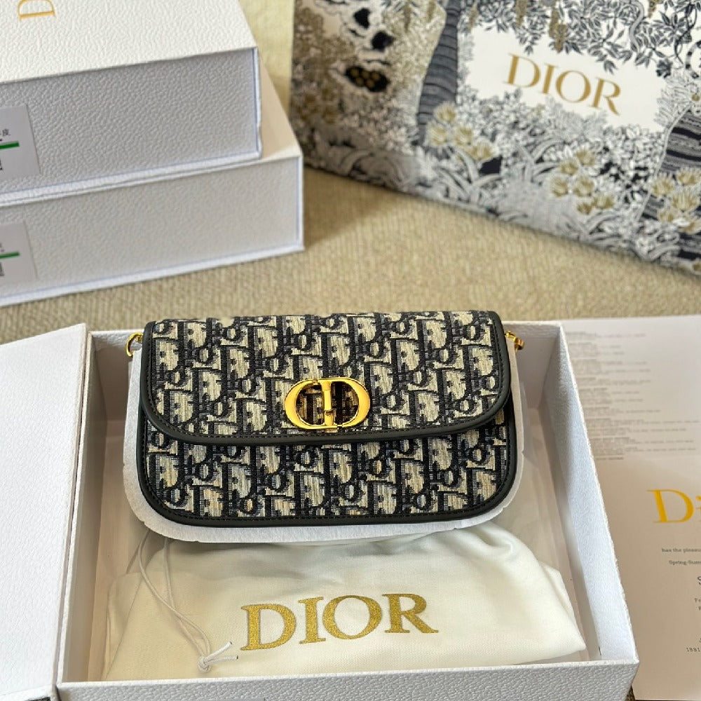 Dior 30 Montaigne Avenue Bag