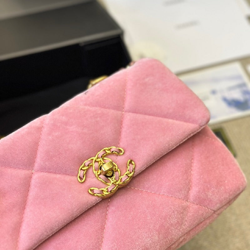 Channel Velvet Chain Bag