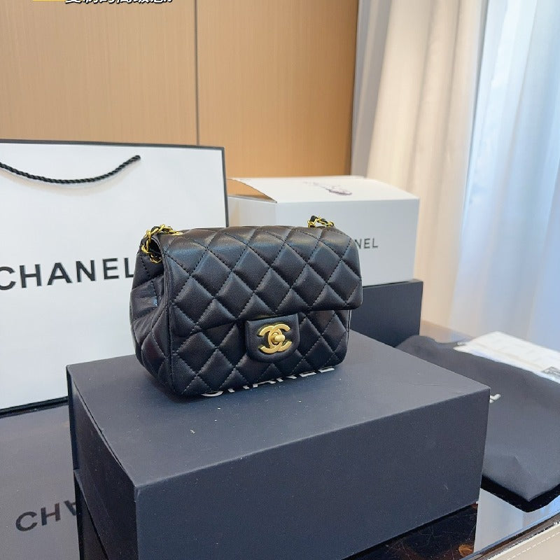 Chanel Mini Chain shoulder bag