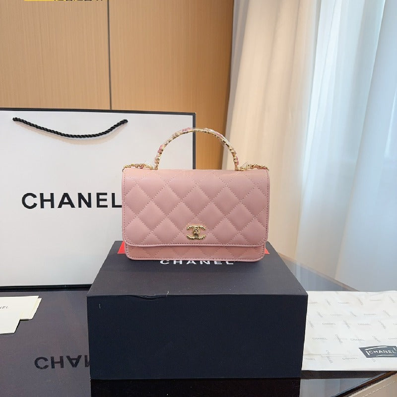 Chanel Flag Chain shoulder bag