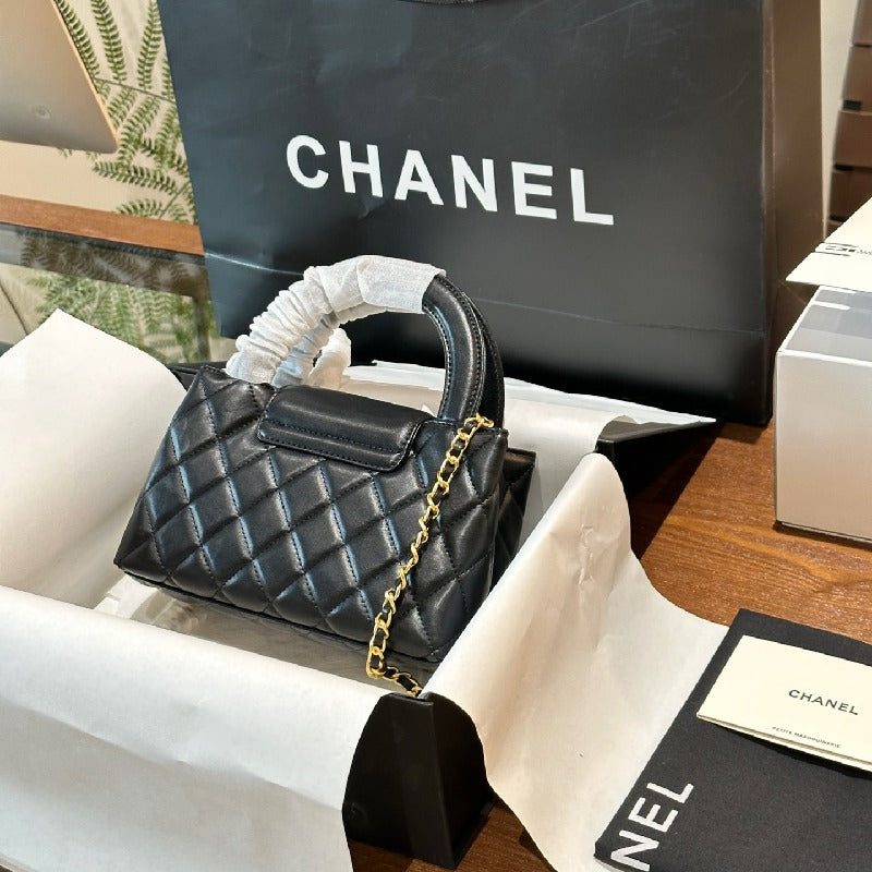 Chanel Flag Chain Kelly bag