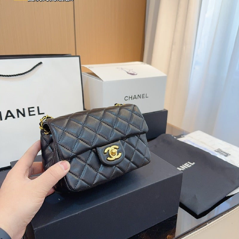 Chanel Mini Chain shoulder bag