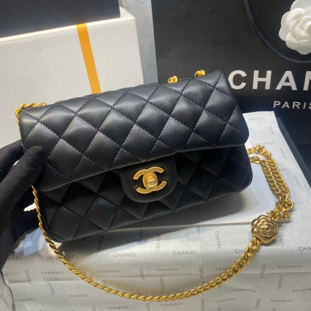 Chanel Flap Bag Gold Chain 20cm