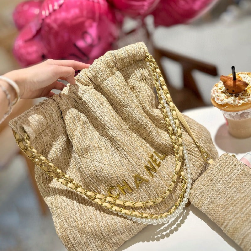 Chanel chain shoulder bag
