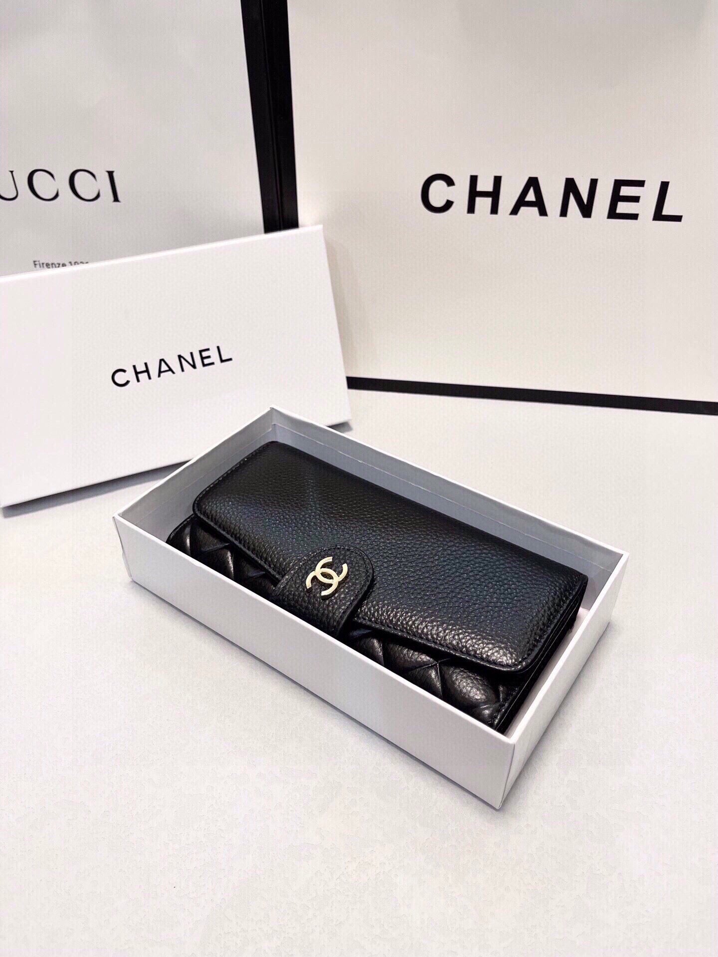 CHANEL Leather Bifold Wallet Classic In Black 19x10cm