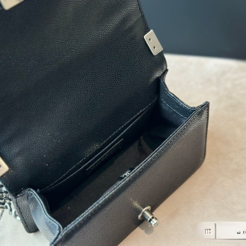 Chanel Leboy Chain shoulder bag