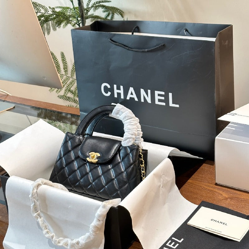 Chanel Flag Chain Kelly bag