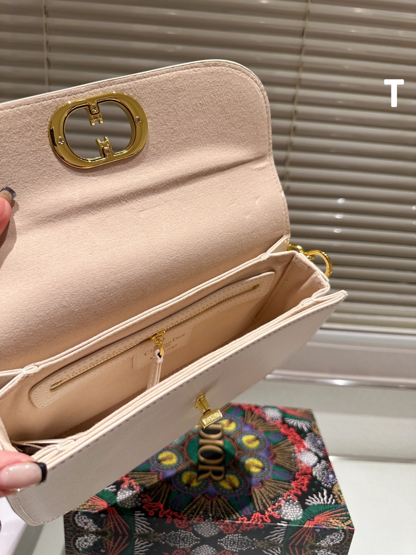 Dior Chain Montaigne Bag CD buckle