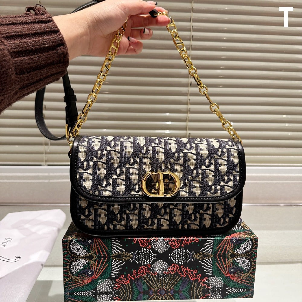 Dior Chain Montaigne Bag CD buckle