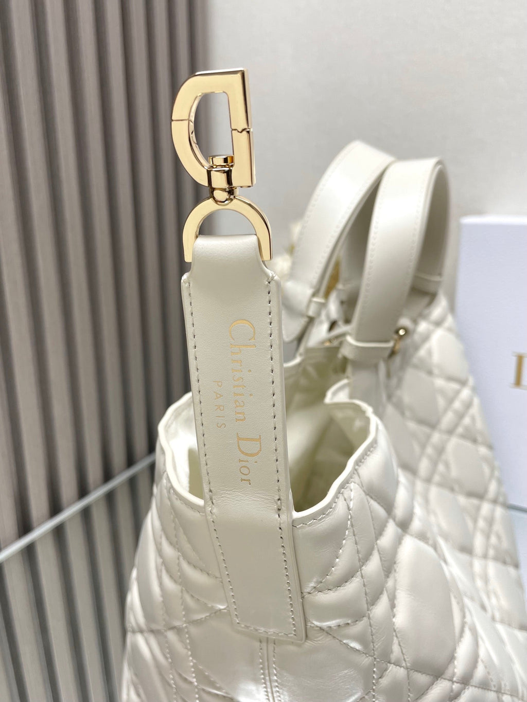 Dior Toujours Bag White 37x25x18.5cm