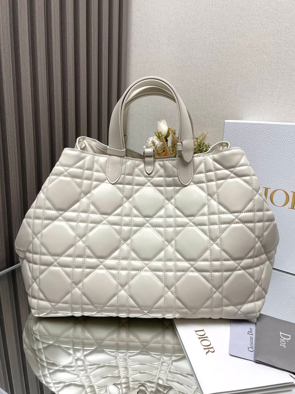 Dior Toujours Bag White 37x25x18.5cm