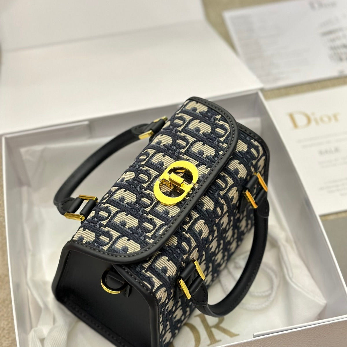 Dior Boston Bag Flap Bag 20x12x16cm