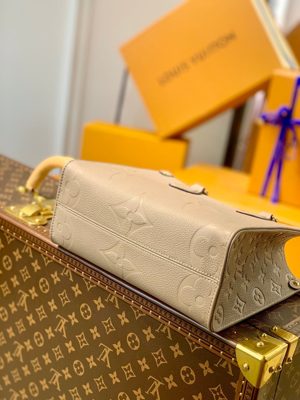 Louis Vuitton On The Go 25 см M45660