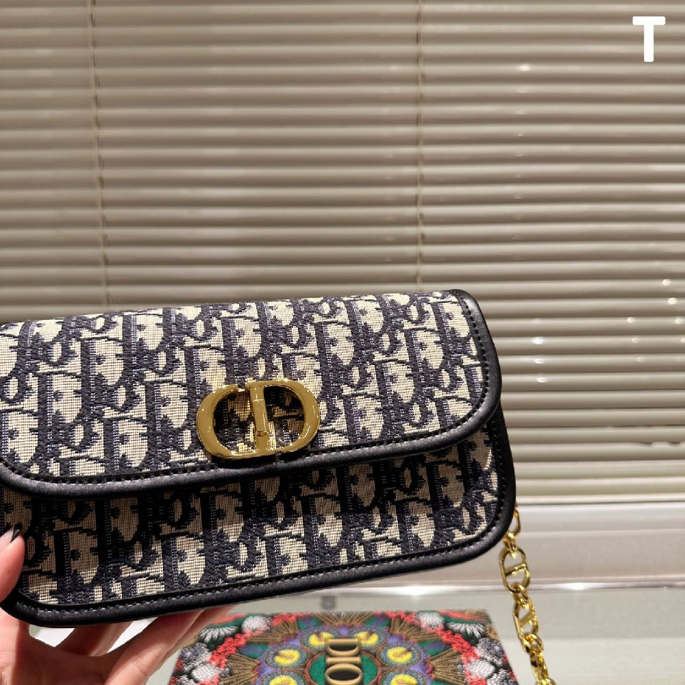Dior Chain Montaigne Bag CD buckle