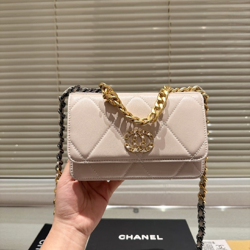 Chanel Woc Crossbody Chain Bag