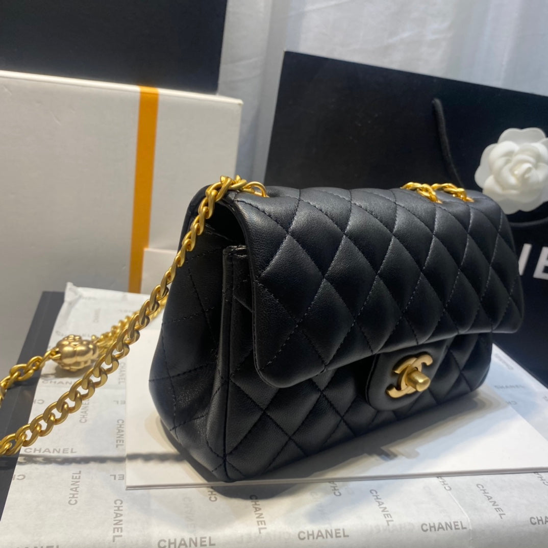 Chanel Flap Bag Gold Chain 20cm