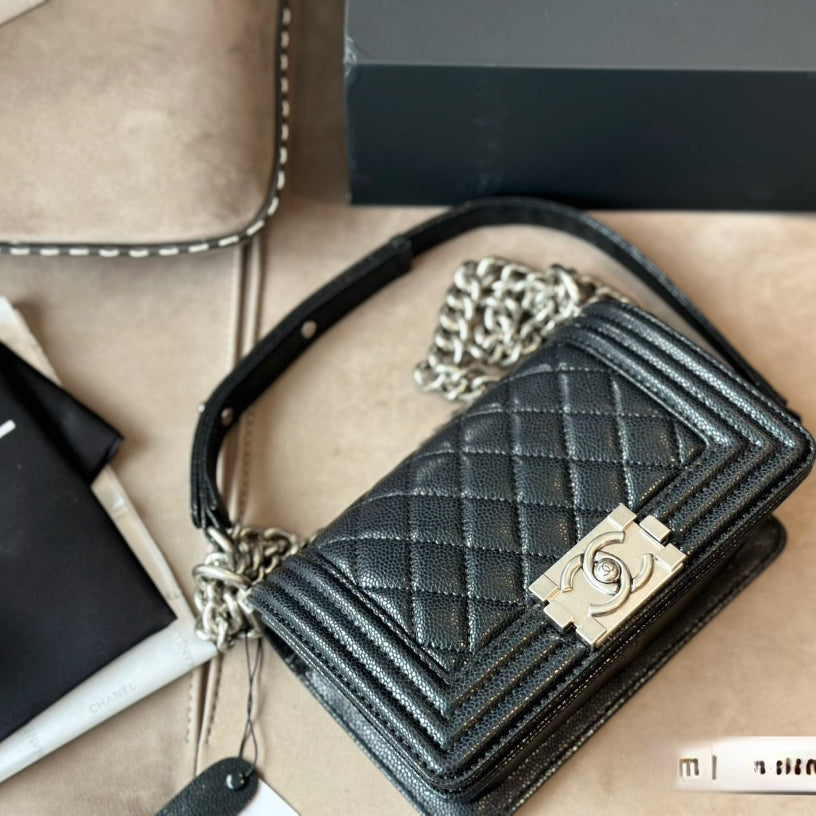 Chanel Leboy Chain shoulder bag