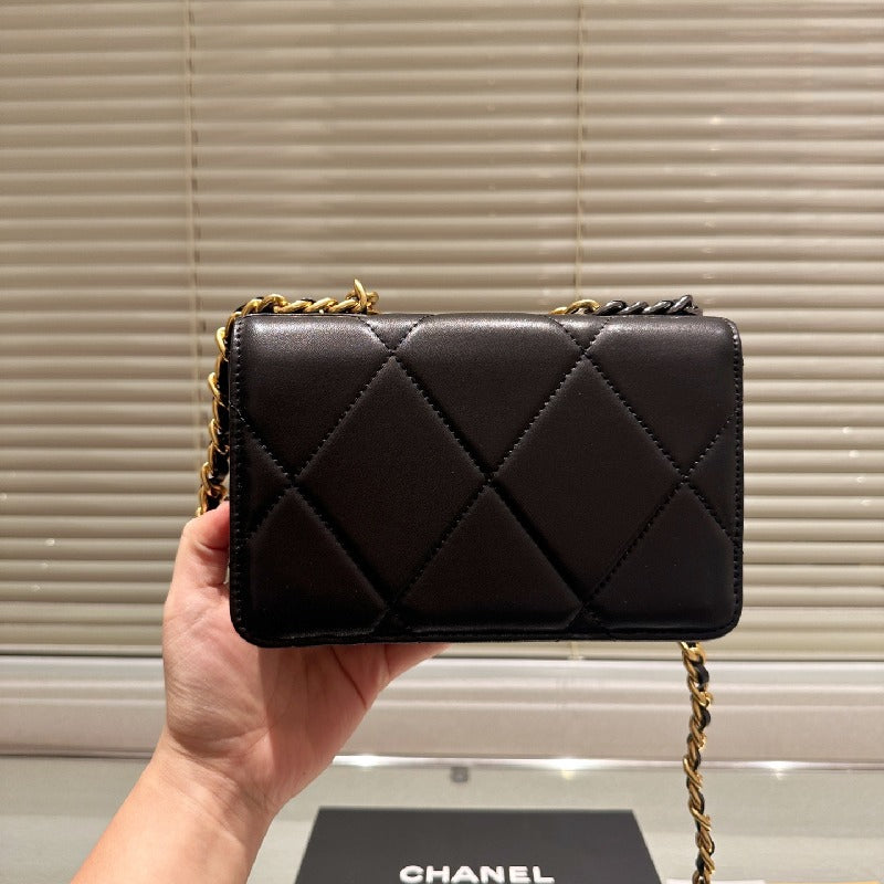 Chanel Woc Crossbody Chain Bag