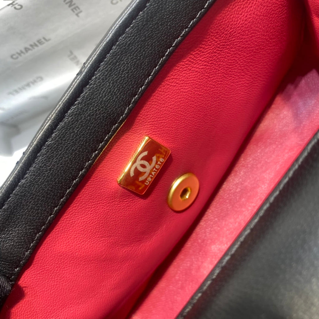 Chanel Flap Bag Gold Chain 20cm
