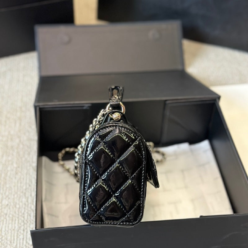 Chanel Flag Chain 23k bag