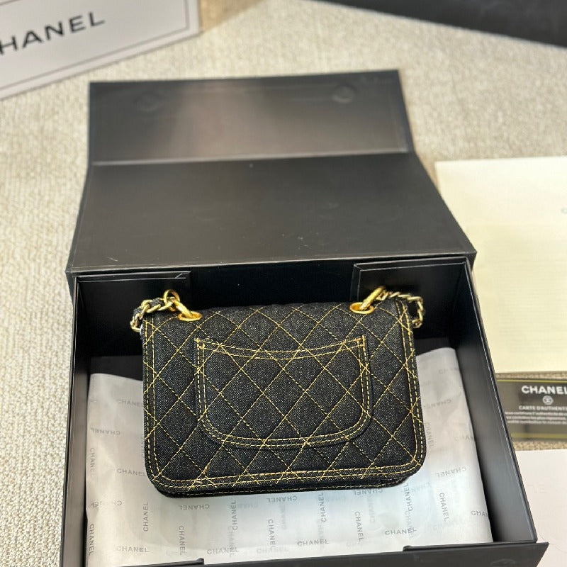 Chanel Montebello Chain bag