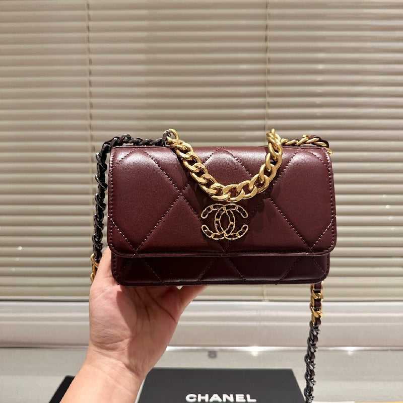Chanel Woc Crossbody Chain Bag