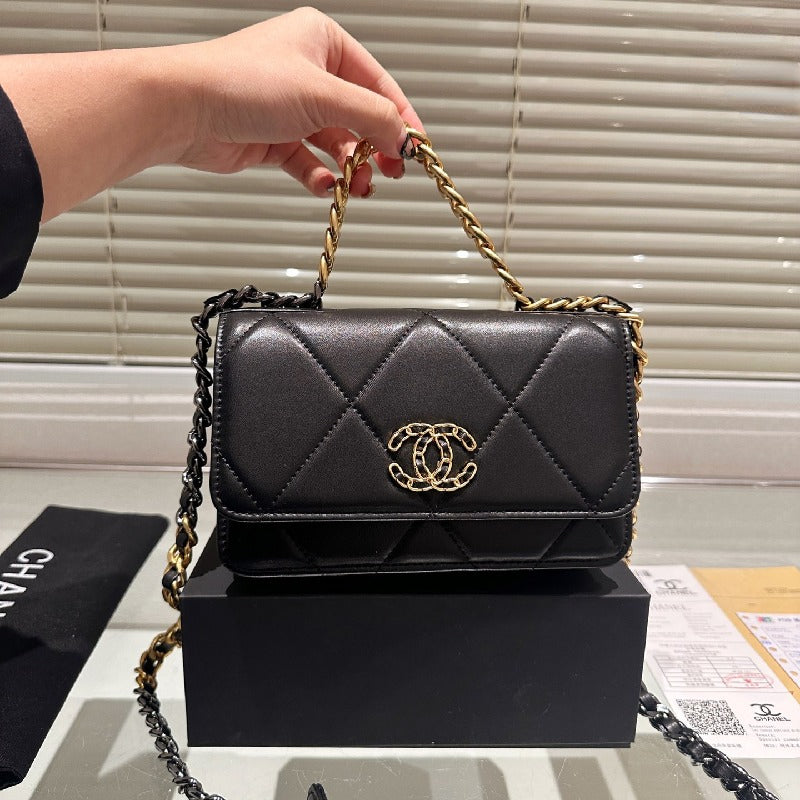 Chanel Woc Crossbody Chain Bag