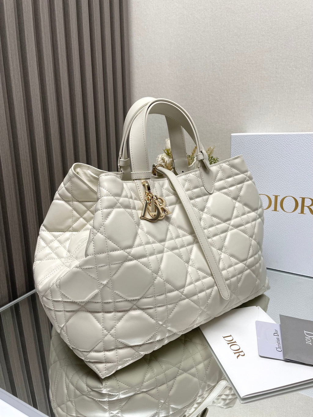 Dior Toujours Bag White 37x25x18.5cm